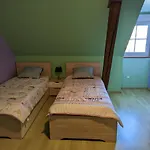 Chez Patrick Et Emilie